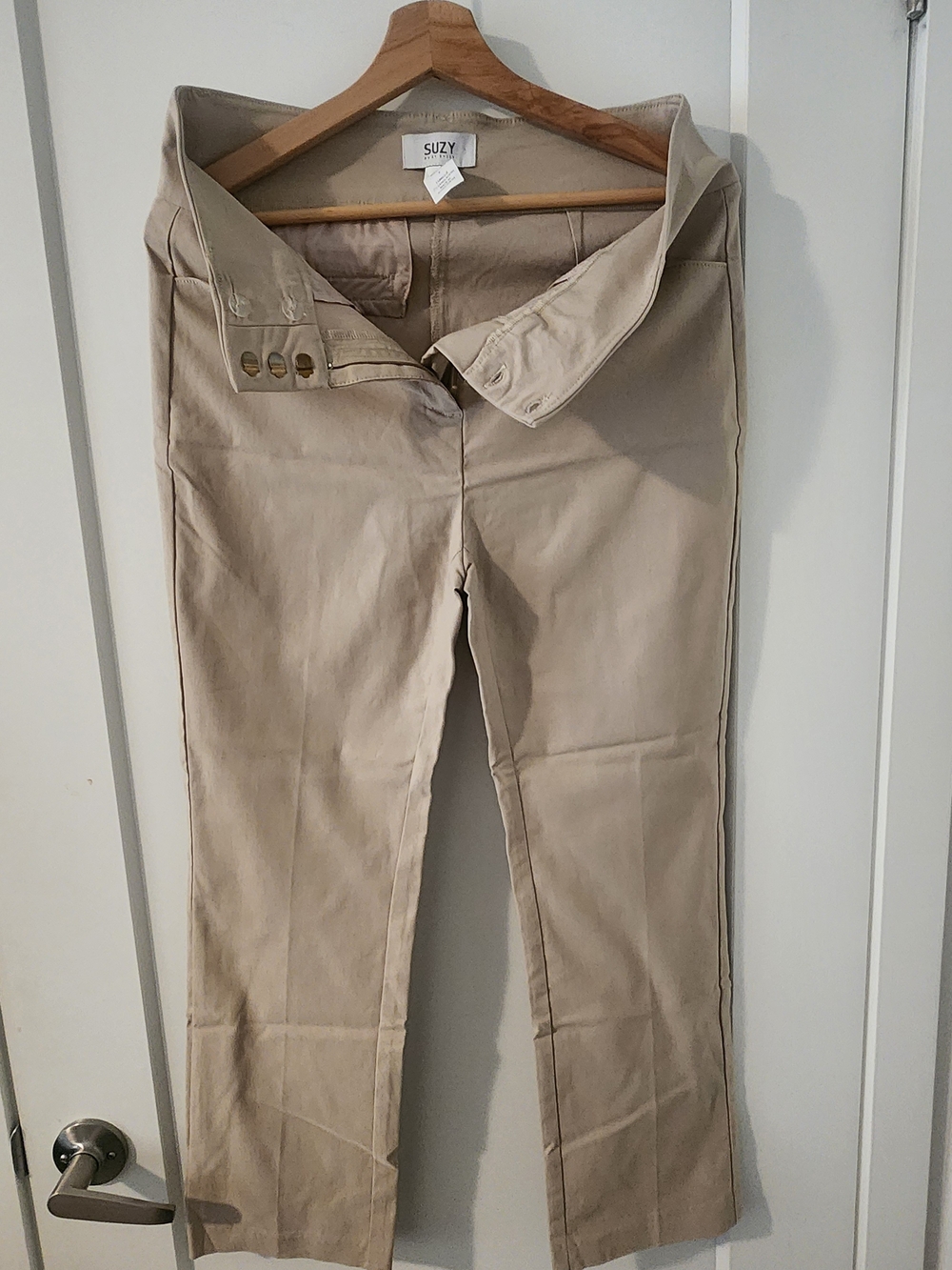 SUZY Beige Straight-Leg Pants